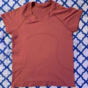 Lululemon swiftly tech short sleeve